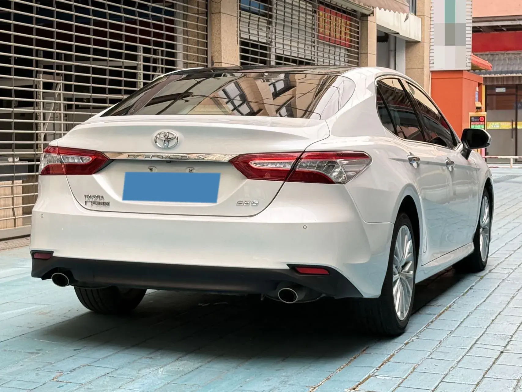 2019 TOYOTA CAMRY thumbnail 3
