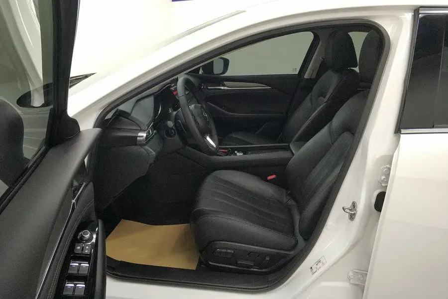 2021 MAZDA ATENZA thumbnail 4