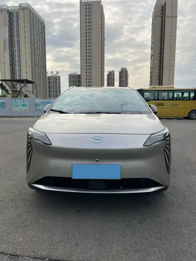 2023 AION Y thumbnail 3