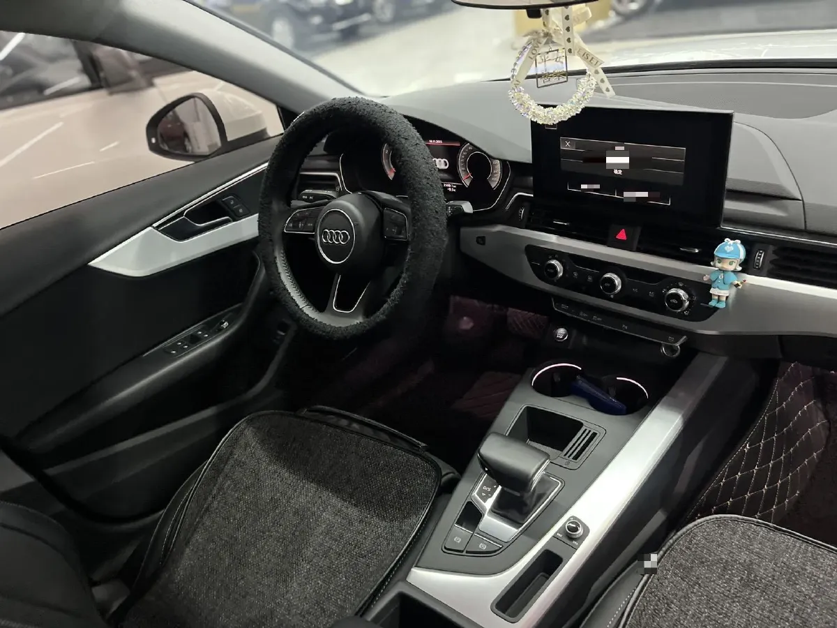 2020 Audi A4L 2.0T 150HP L4 7DCT,autocango,china used car exporter,china ev exporter,chinese used car exporter,chinese used ev exporter