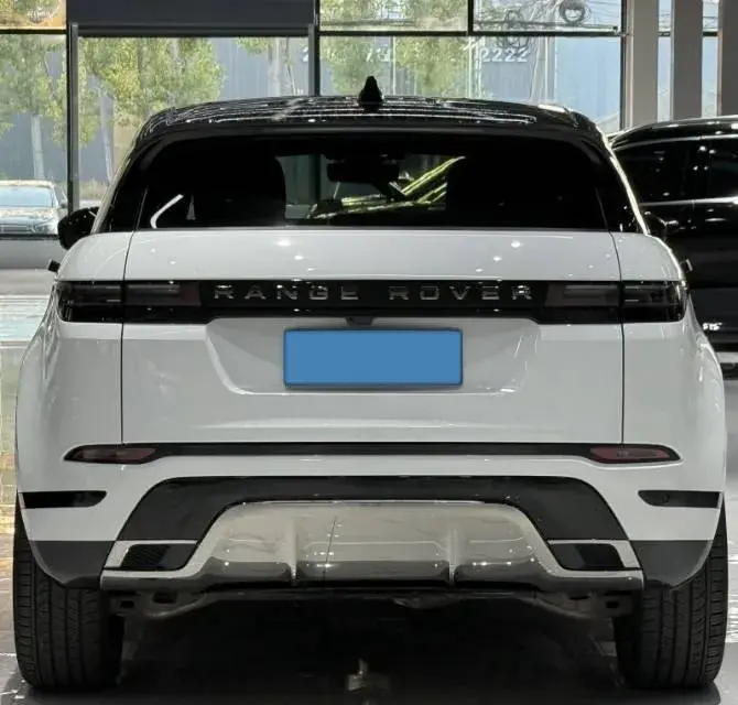2024 LAND ROVER thumbnail 4