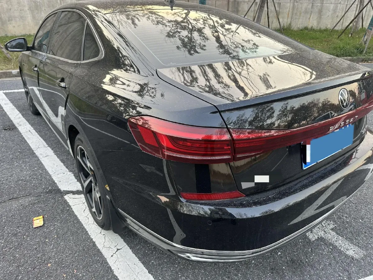 2024 Volkswagen Passat 2.0T 220HP L4 7DCT,autocango,china used car exporter,china ev exporter,chinese used car exporter,chinese used ev exporter