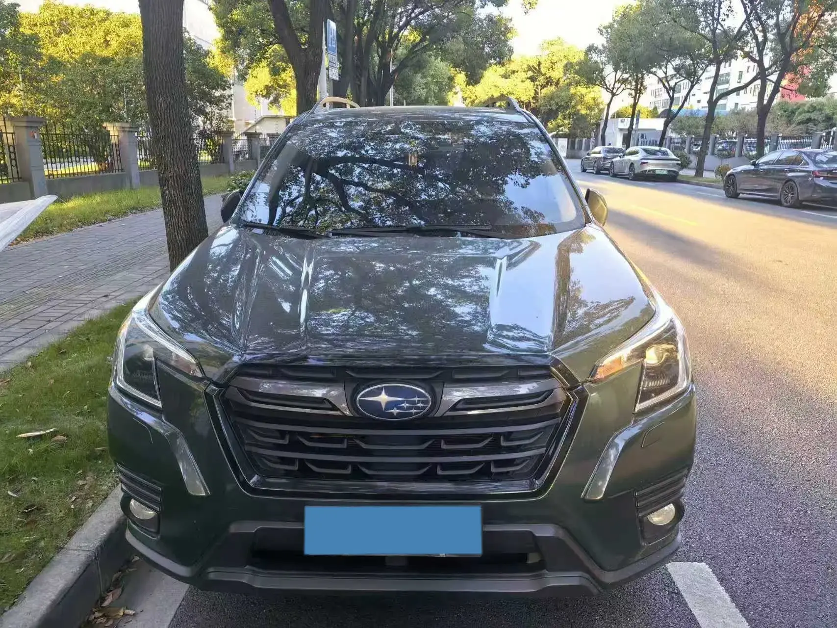 2022 SUBARU FORESTER thumbnail 2