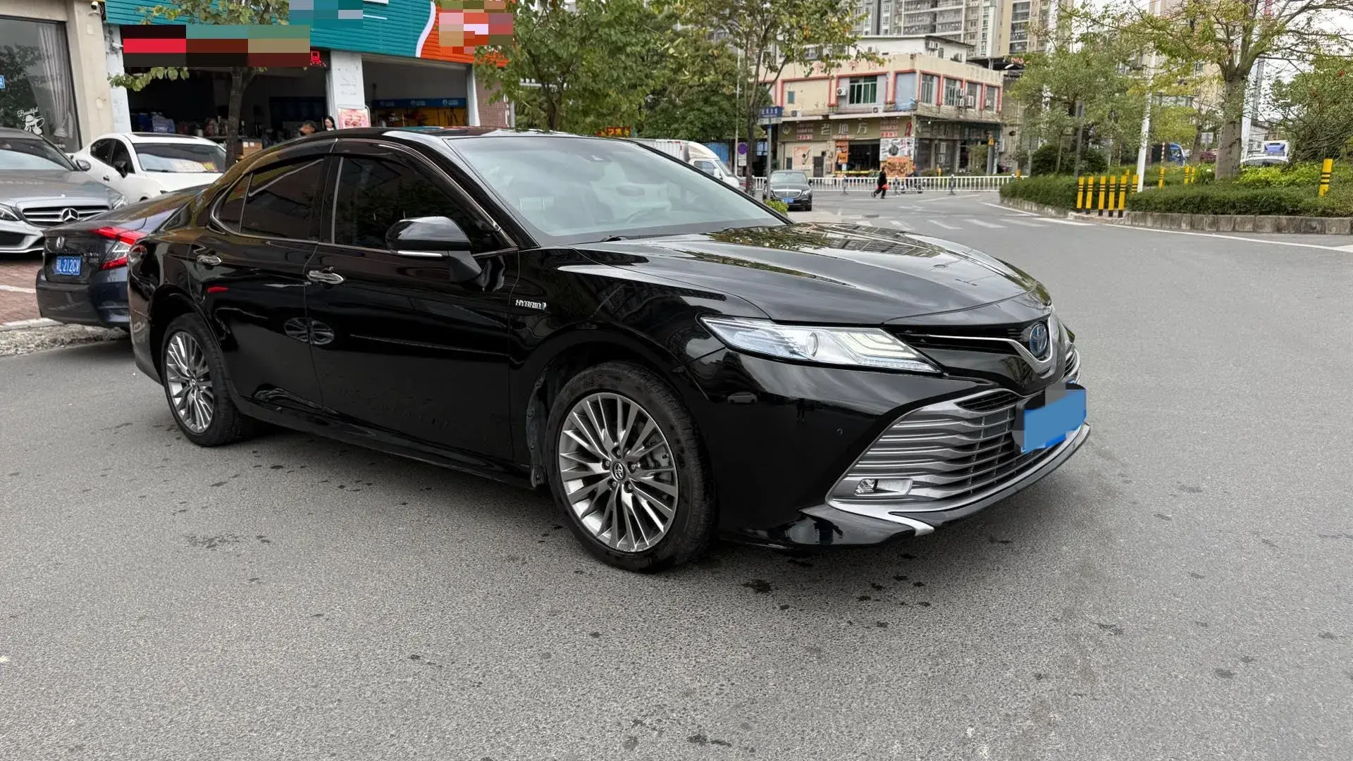 2019 TOYOTA CAMRY thumbnail 3