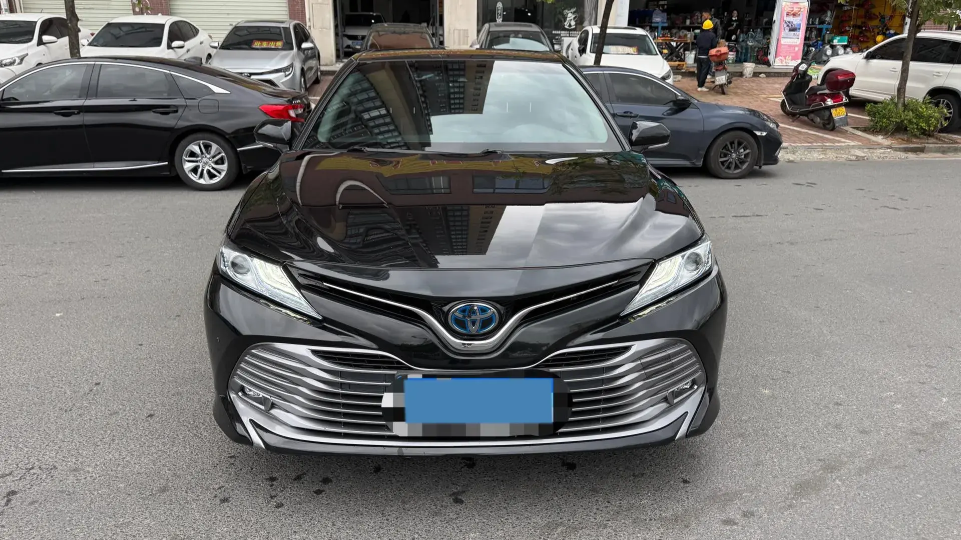 2019 TOYOTA CAMRY thumbnail 2