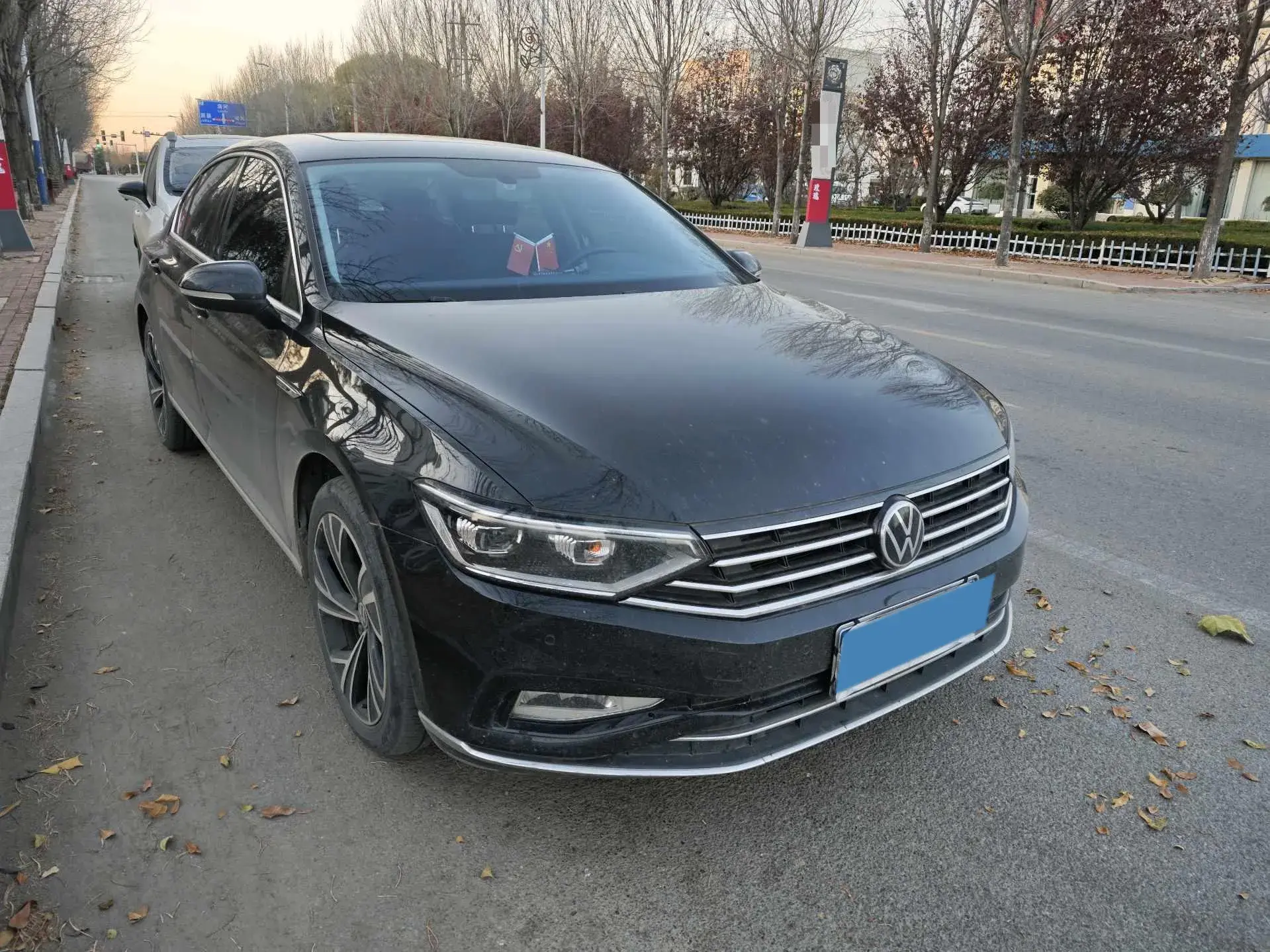 2021 VOLKSWAGEN MAGOTAN thumbnail 3