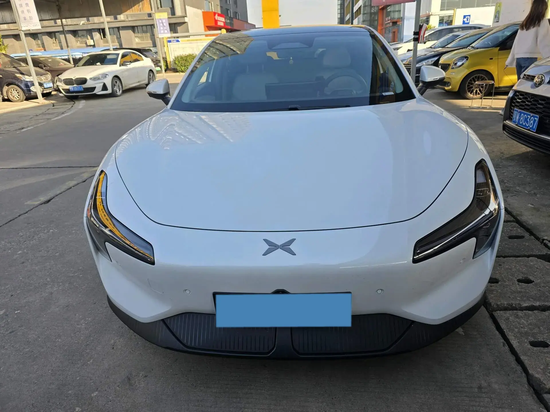 2025 XPENG MONA thumbnail 2