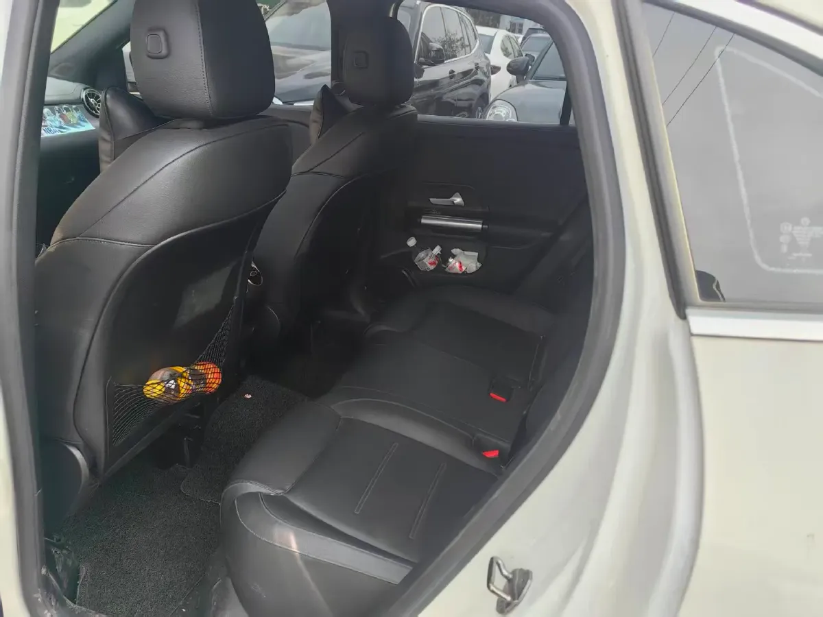 2020 Mercedes-Benz GLA Class 1.3T 163HP L4 7DCT,autocango,china used car exporter,china ev exporter,chinese used car exporter,chinese used ev exporter