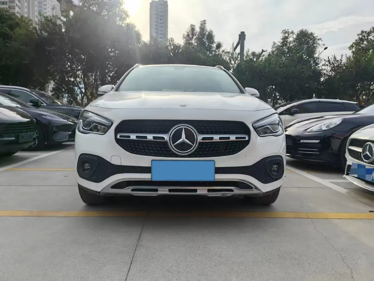 2020 Mercedes-Benz GLA Class 1.3T 163HP L4 7DCT,autocango,china used car exporter,china ev exporter,chinese used car exporter,chinese used ev exporter
