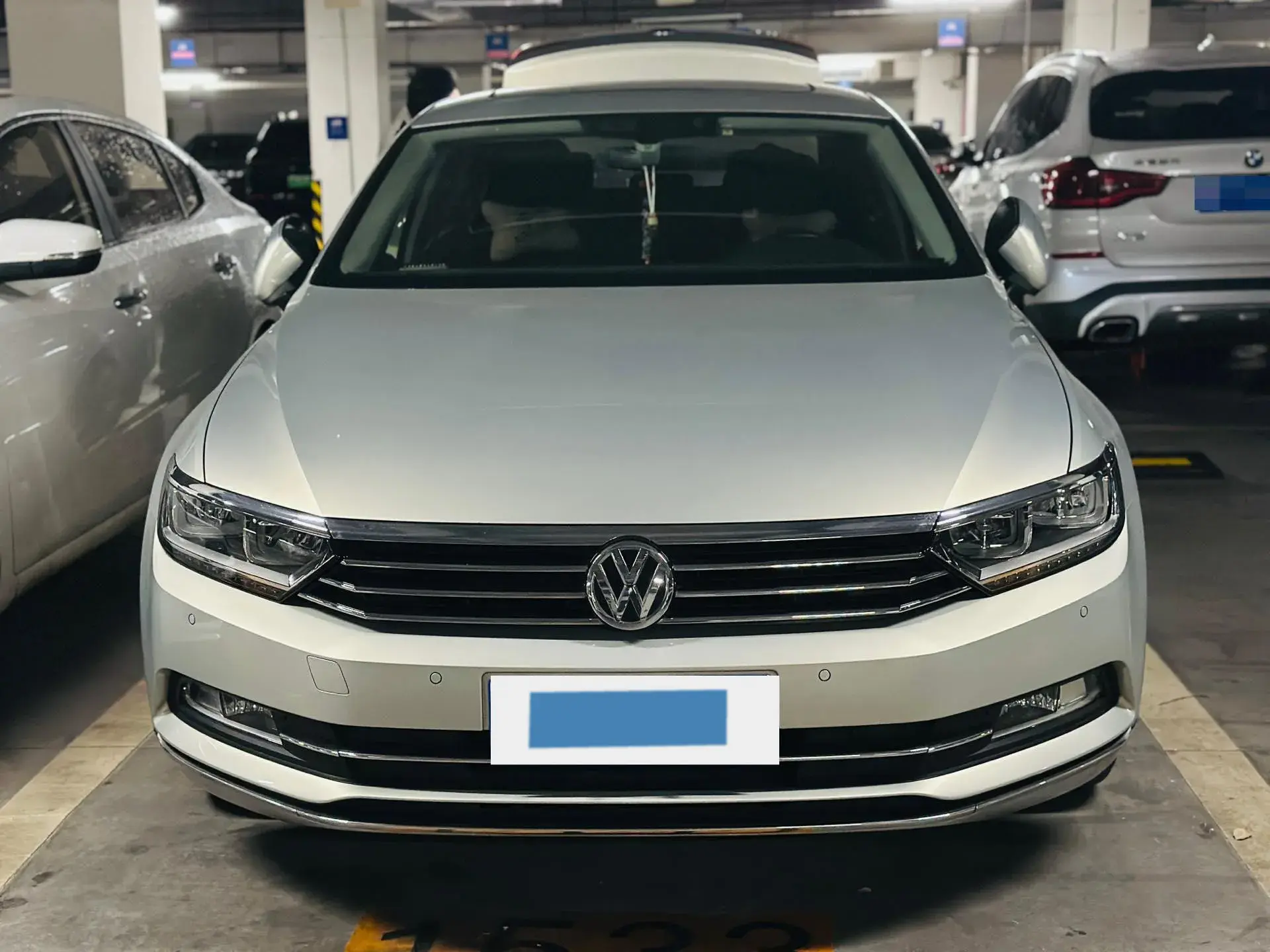 2018 VOLKSWAGEN MAGOTAN thumbnail 2