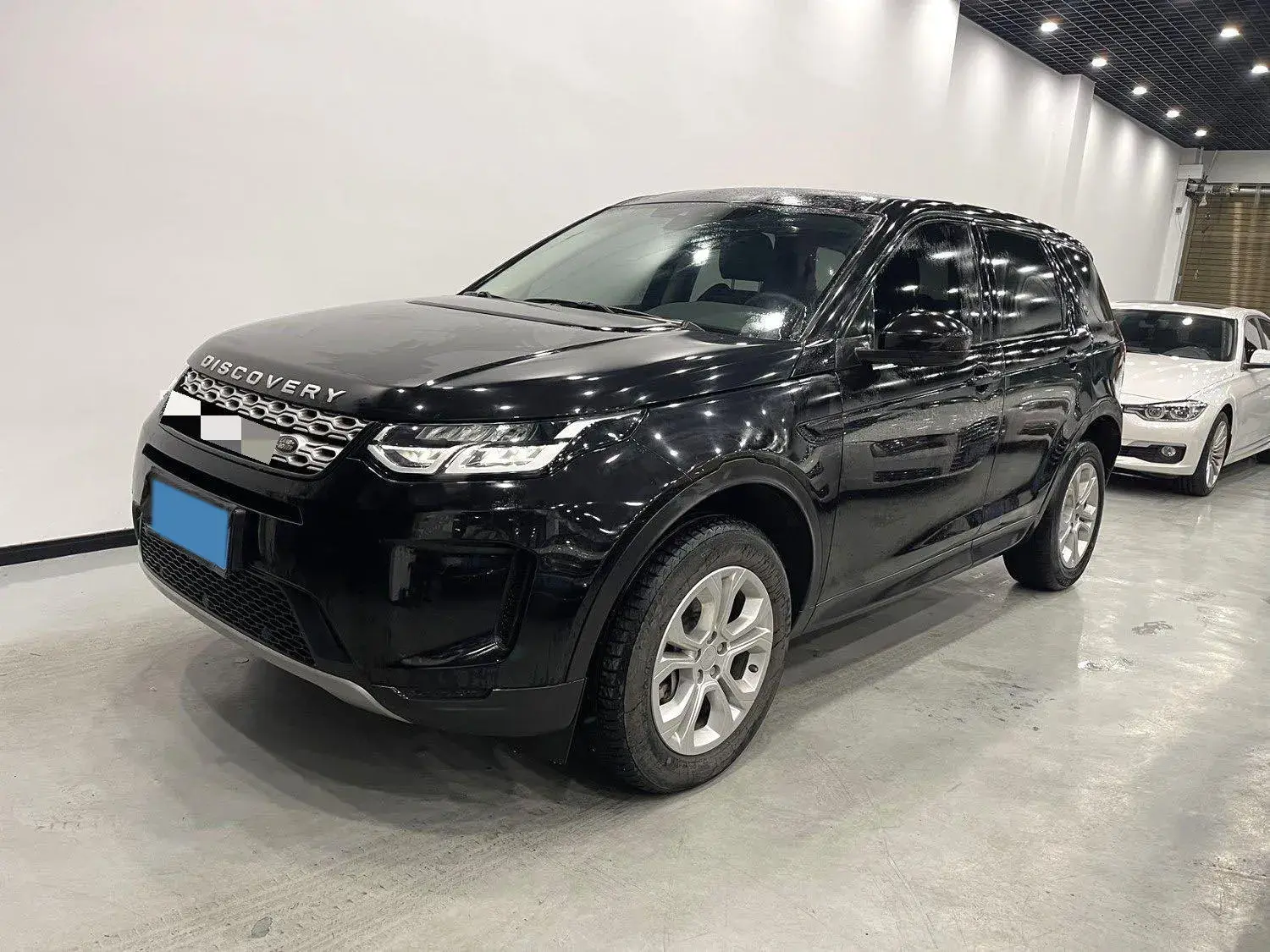 2020 LAND ROVER view 1