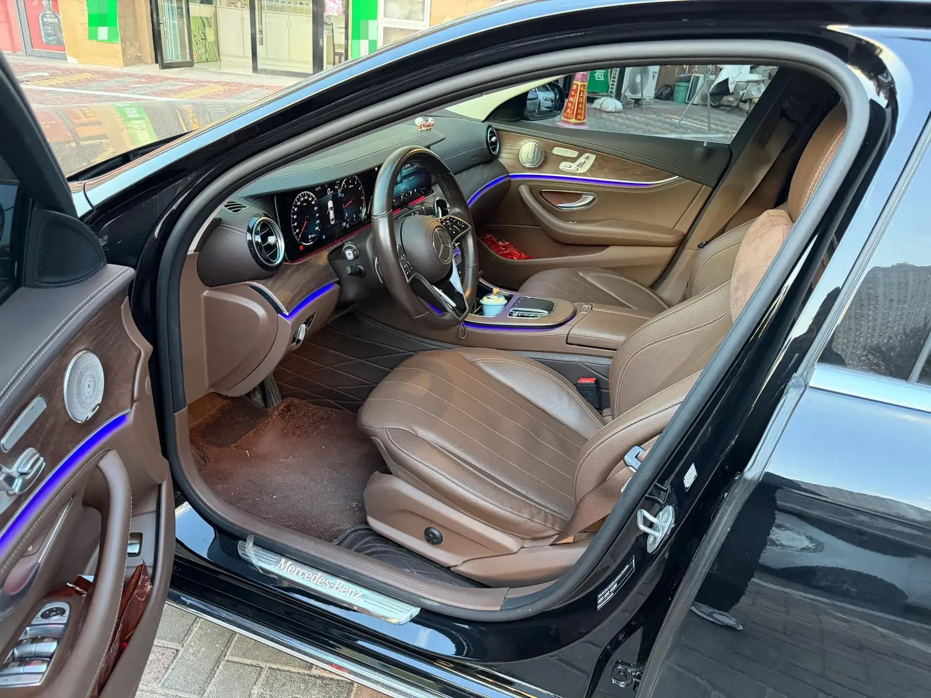 2023 MERCEDES-BENZ E thumbnail 4