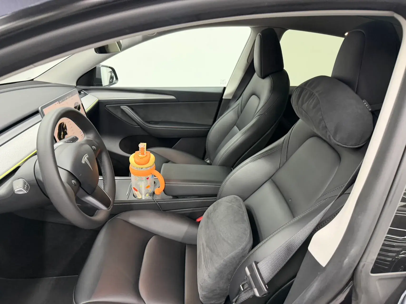 2024 TESLA MODEL thumbnail 3