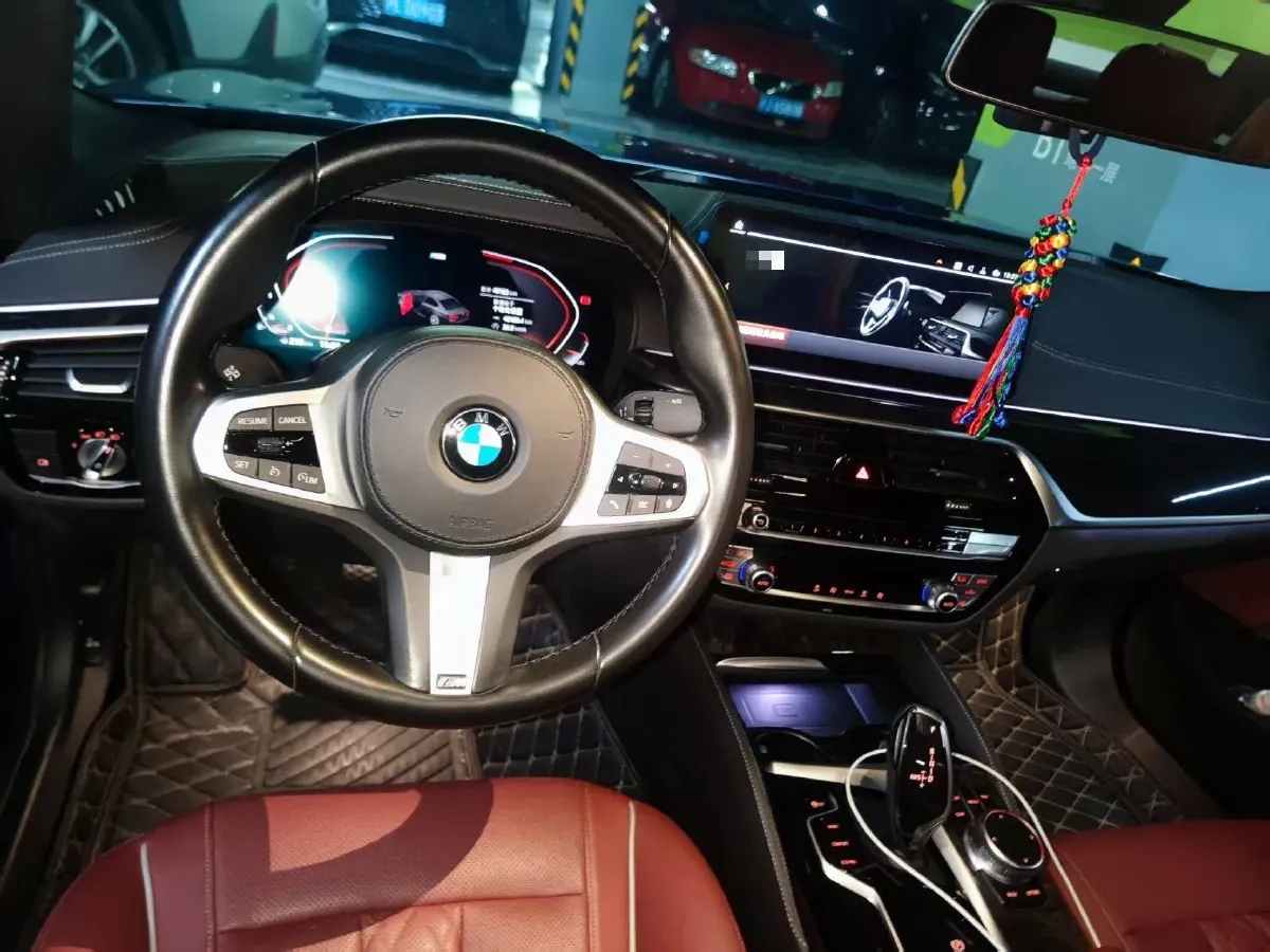 2021 BMW 5 Series 2.0T 184HP L4 8AT,autocango,china used car exporter,china ev exporter,chinese used car exporter,chinese used ev exporter