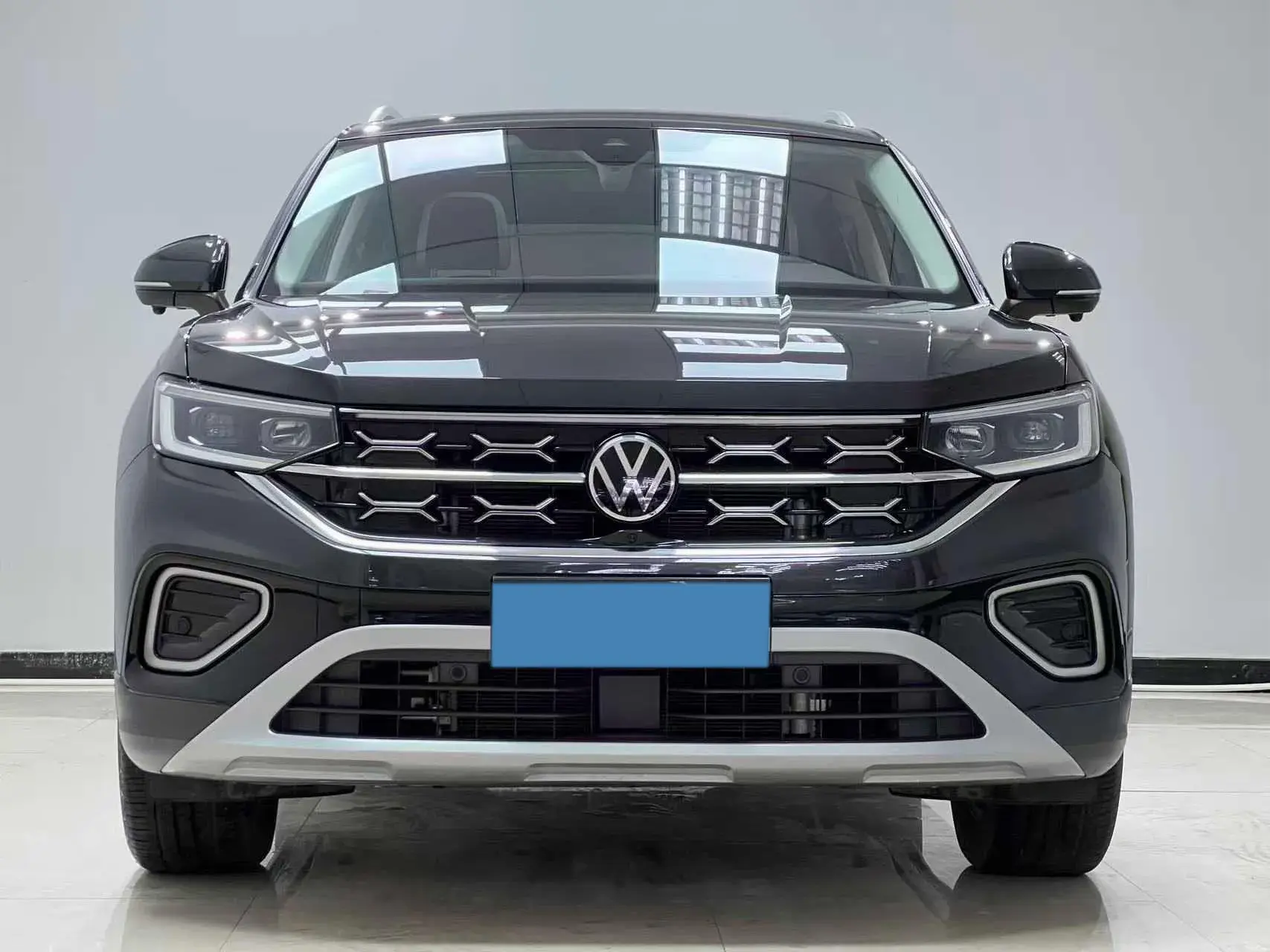 2023 VOLKSWAGEN TAYRON thumbnail 2