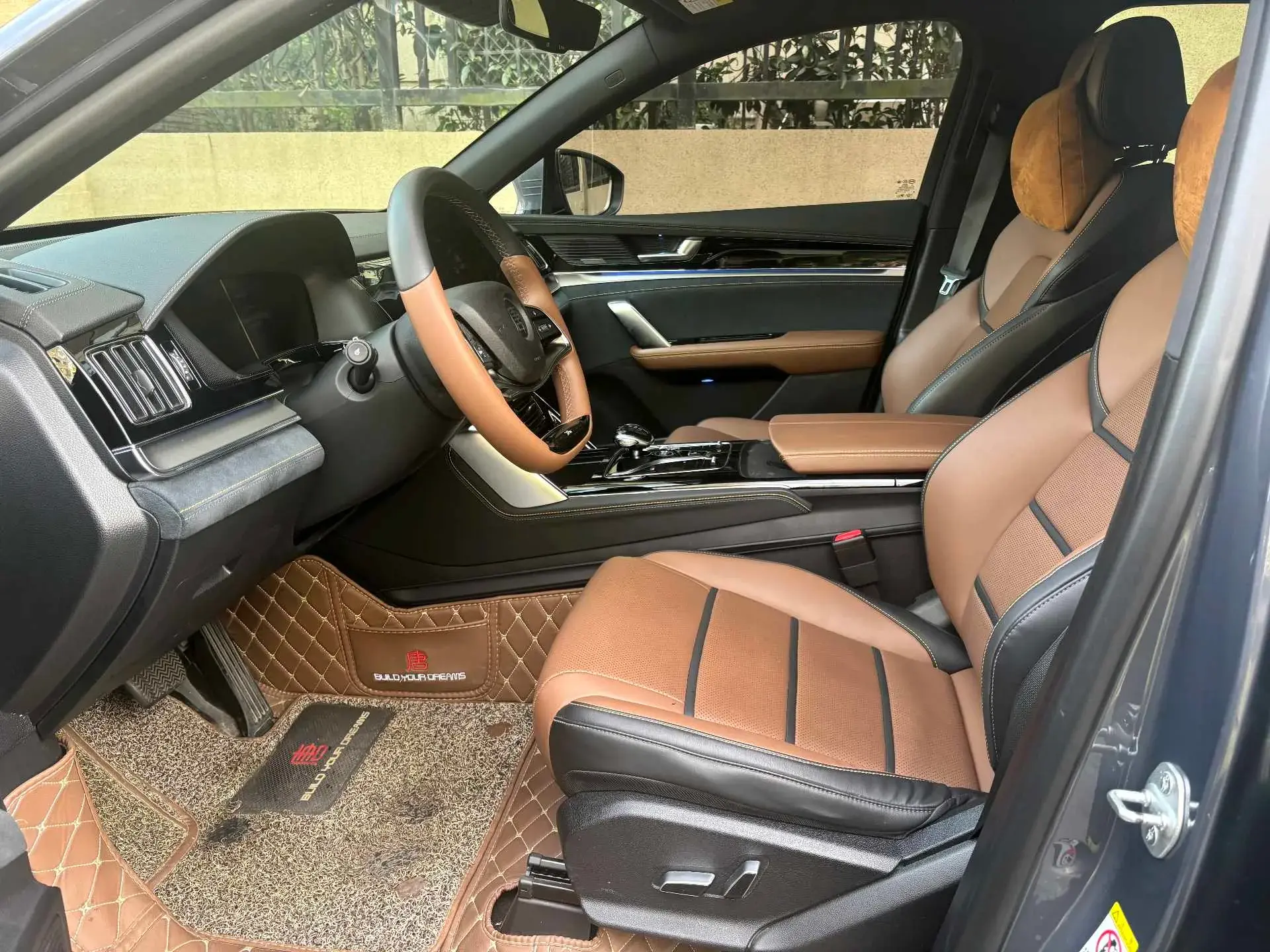 2021 BYD TANG thumbnail 4