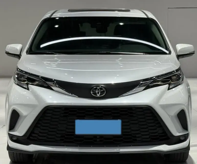 2024 TOYOTA GRANVIA thumbnail 2