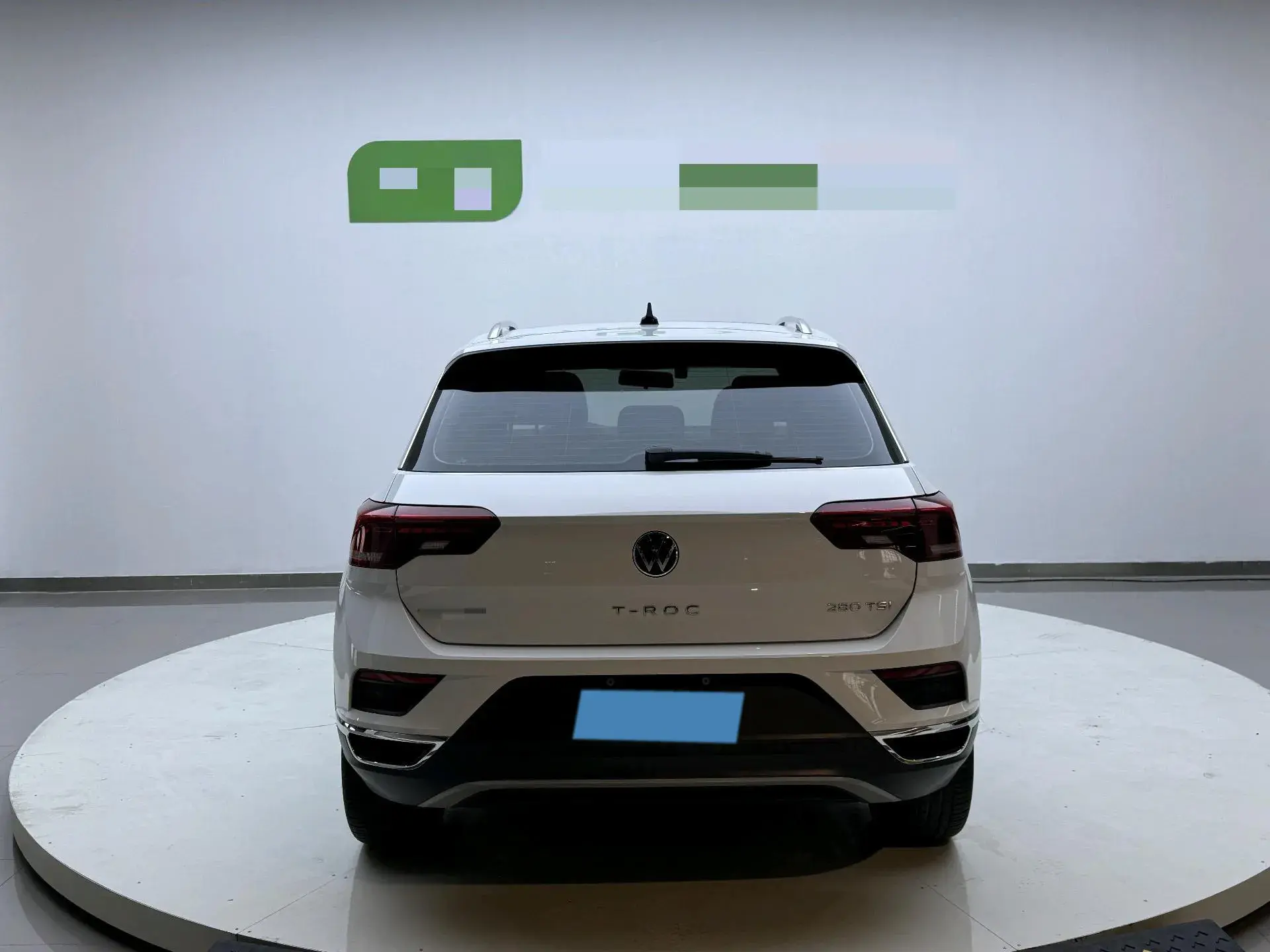 2022 VOLKSWAGEN T-ROC thumbnail 4