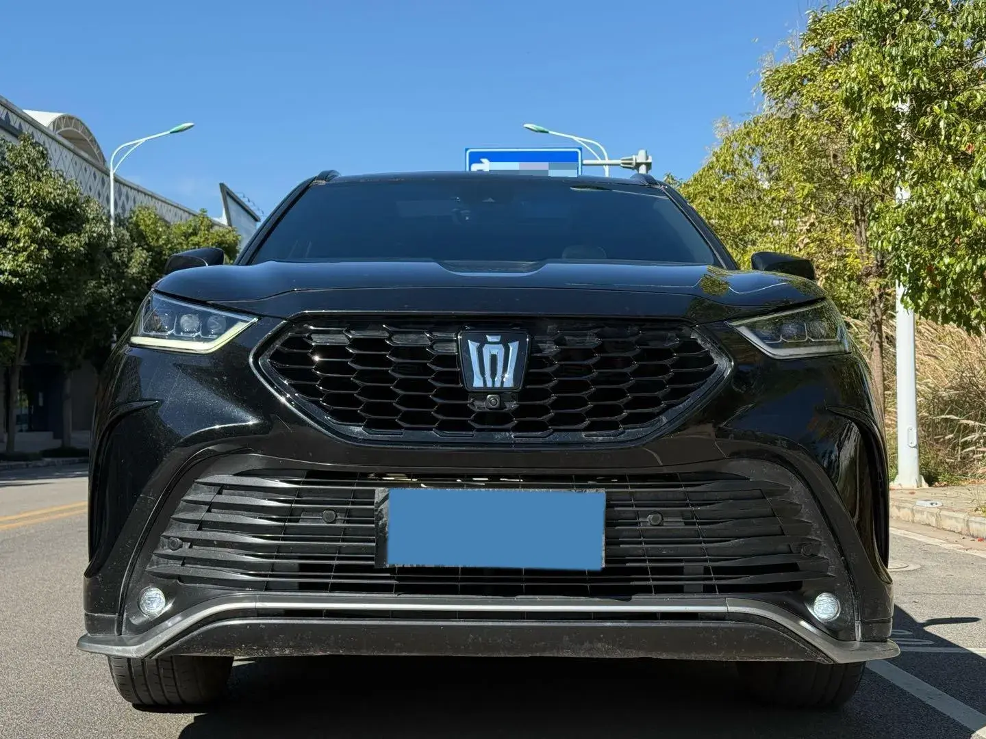 2024 TOYOTA CROWN thumbnail 2