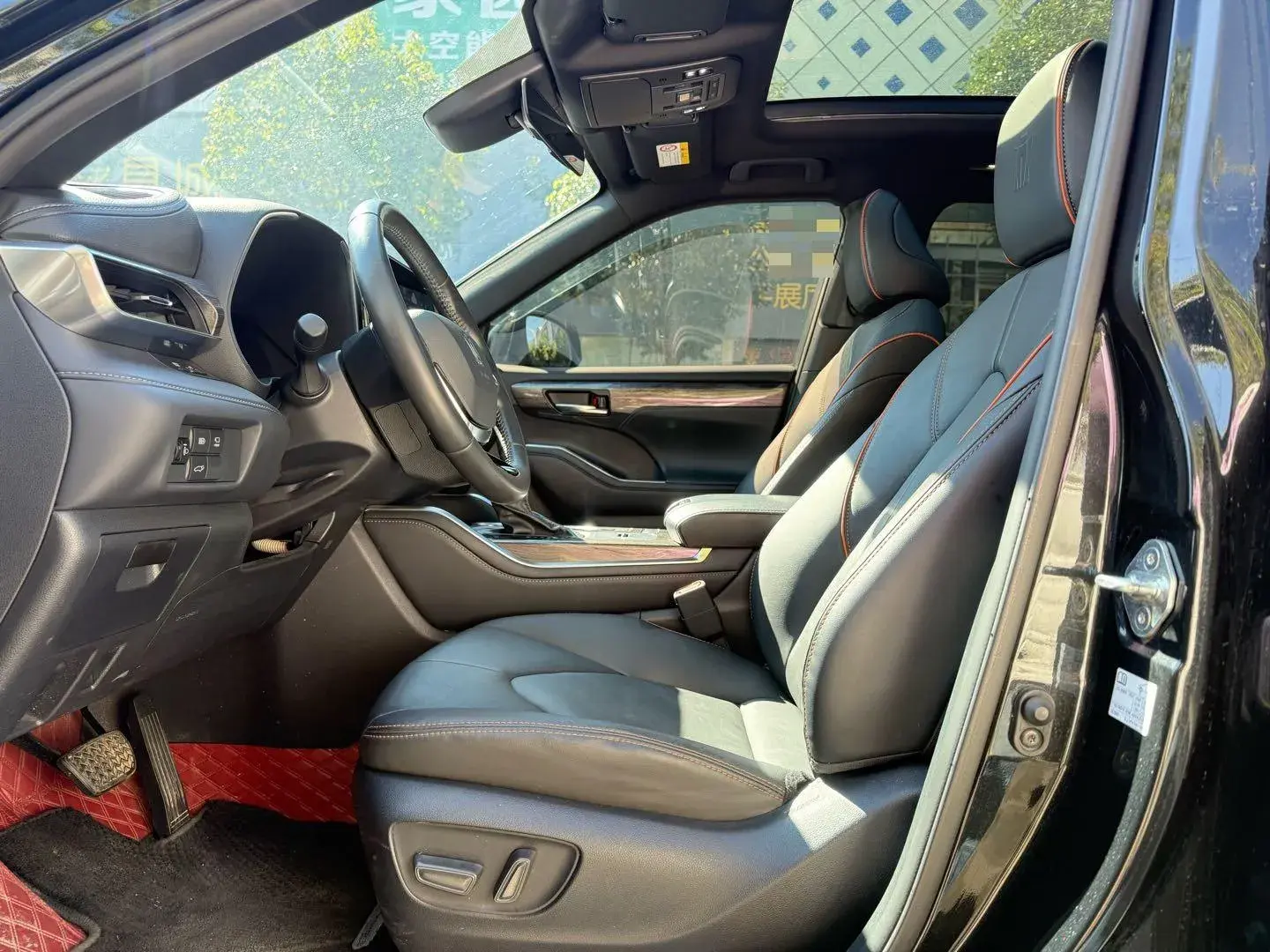 2024 TOYOTA CROWN thumbnail 3