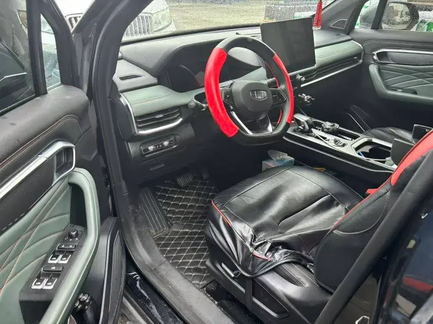 2023 GEELY STARRAY thumbnail 3