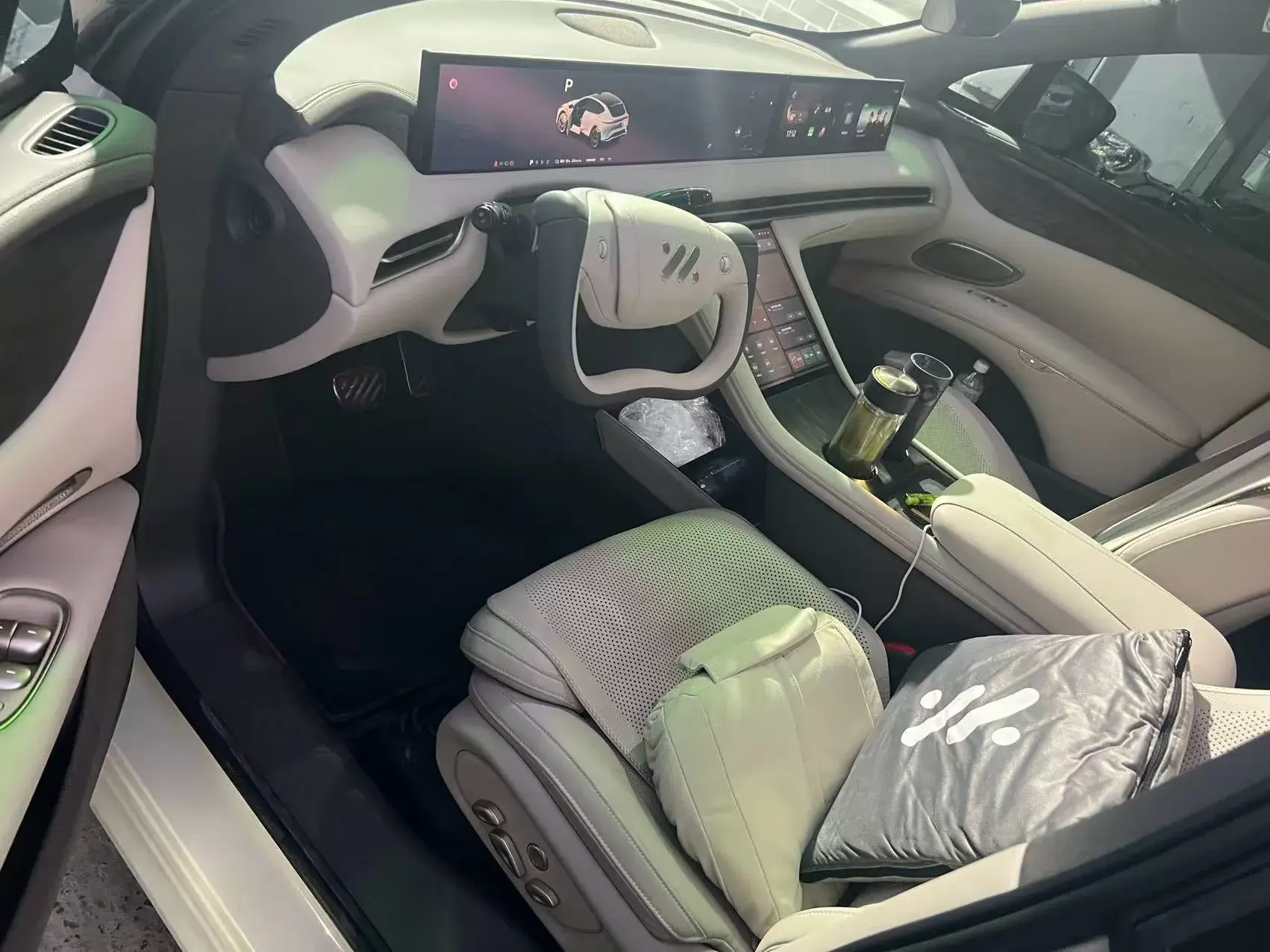 2025 IM LS7 thumbnail 4