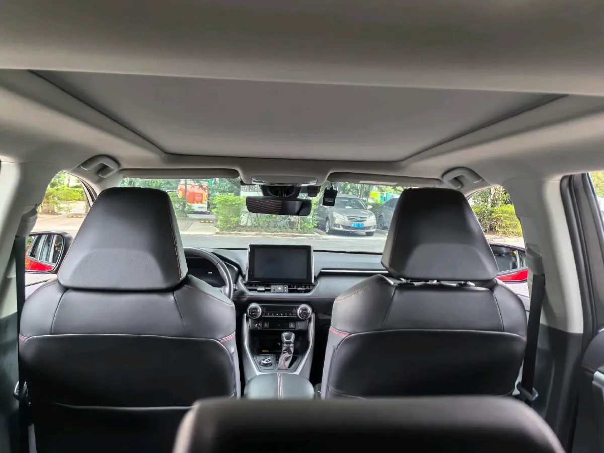 2021 Toyota RAV4 Hybird E+ 2.5L 180HP L4 E-CVT PHEV 15.984KWH,autocango,china used car exporter,china ev exporter,chinese used car exporter,chinese used ev exporter