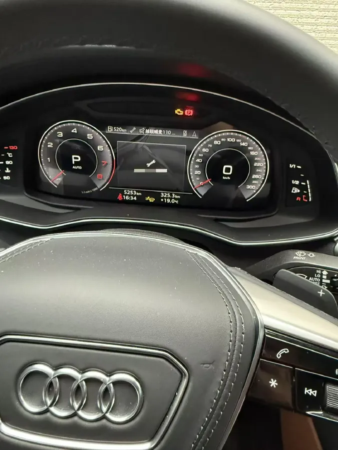 2025 Audi A6L 2.0T 245HP L4 7DCT,autocango,china used car exporter,china ev exporter,chinese used car exporter,chinese used ev exporter