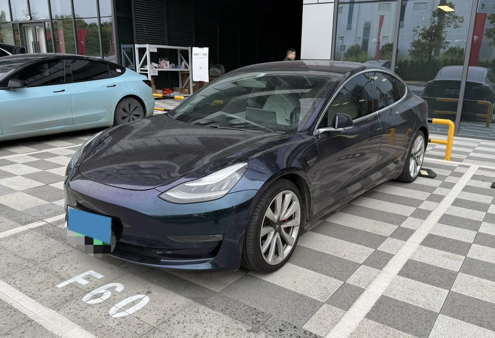 2019 TESLA MODEL view 1