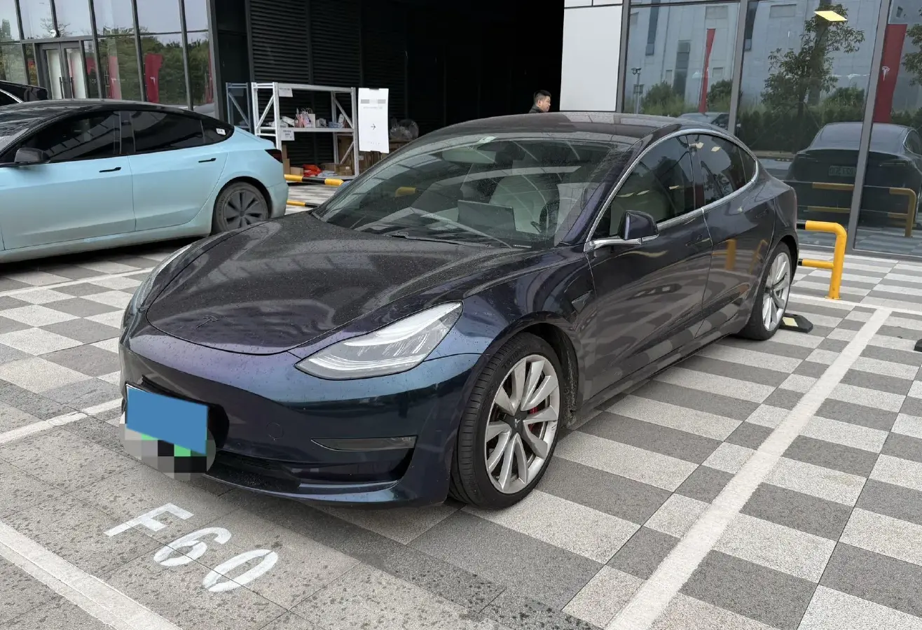 2019 Tesla Model 3 BEV 81KWH