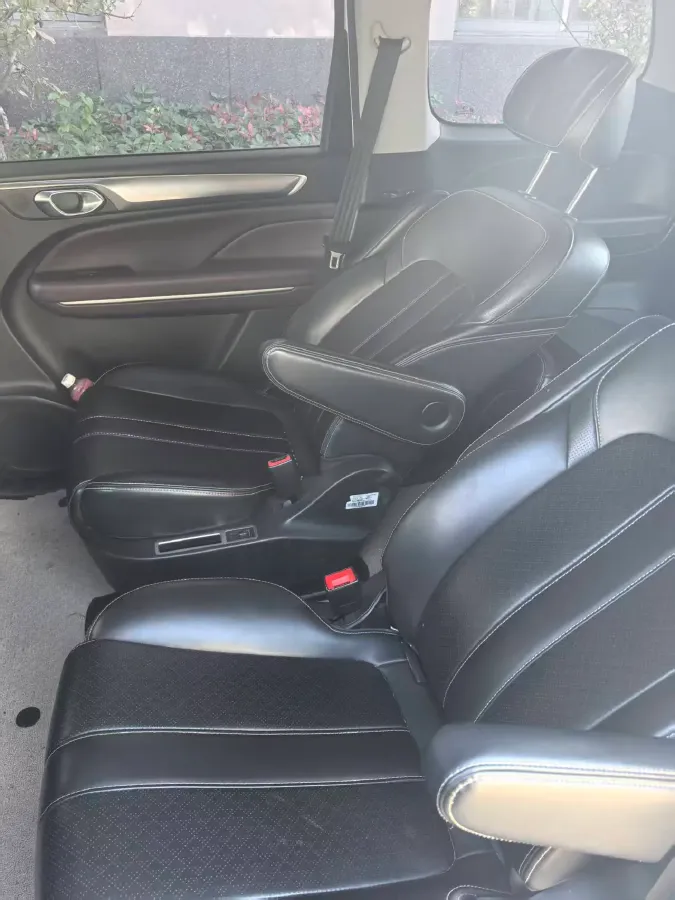 2021 GAC Trumpchi M6 1.5T 169HP L4 6AT,autocango,china used car exporter,china ev exporter,chinese used car exporter,chinese used ev exporter