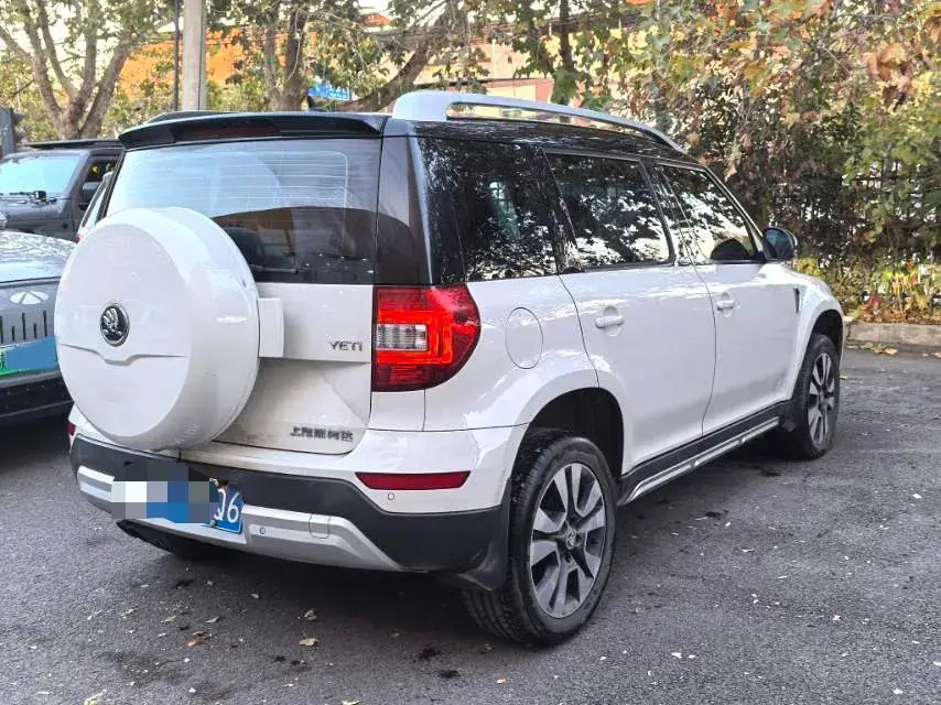 2017 SKODA YETI thumbnail 4
