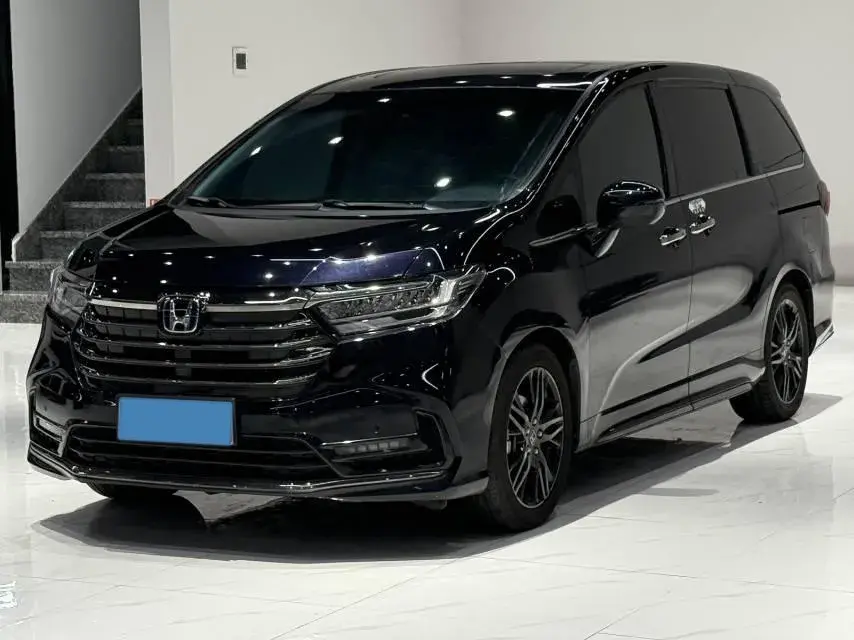 2022 Honda Odyssey 2.0L 146HP L4 E-CVT Hybrid