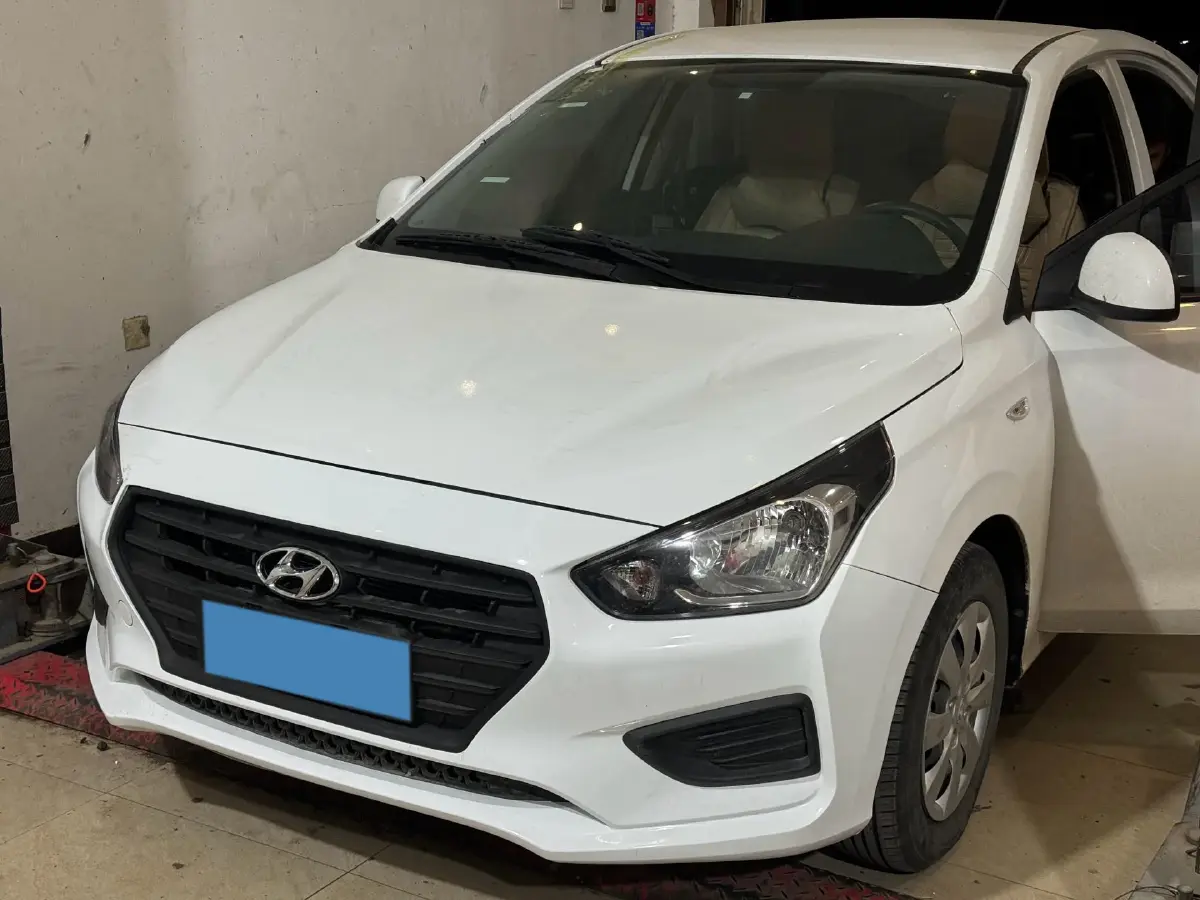 2020 Hyundai Reina 1.4L 95HP L4 5MT