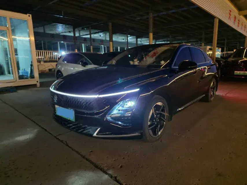 2024 WuLing XingGuang 1.5L 106HP L4 E-CVT PHEV 20.5KWH