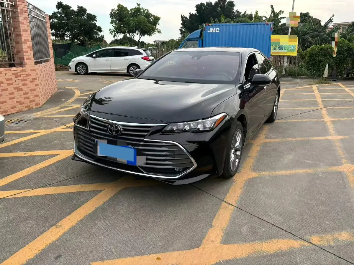 2021 Toyota Avalon 2.5L 209HP L4 8AT