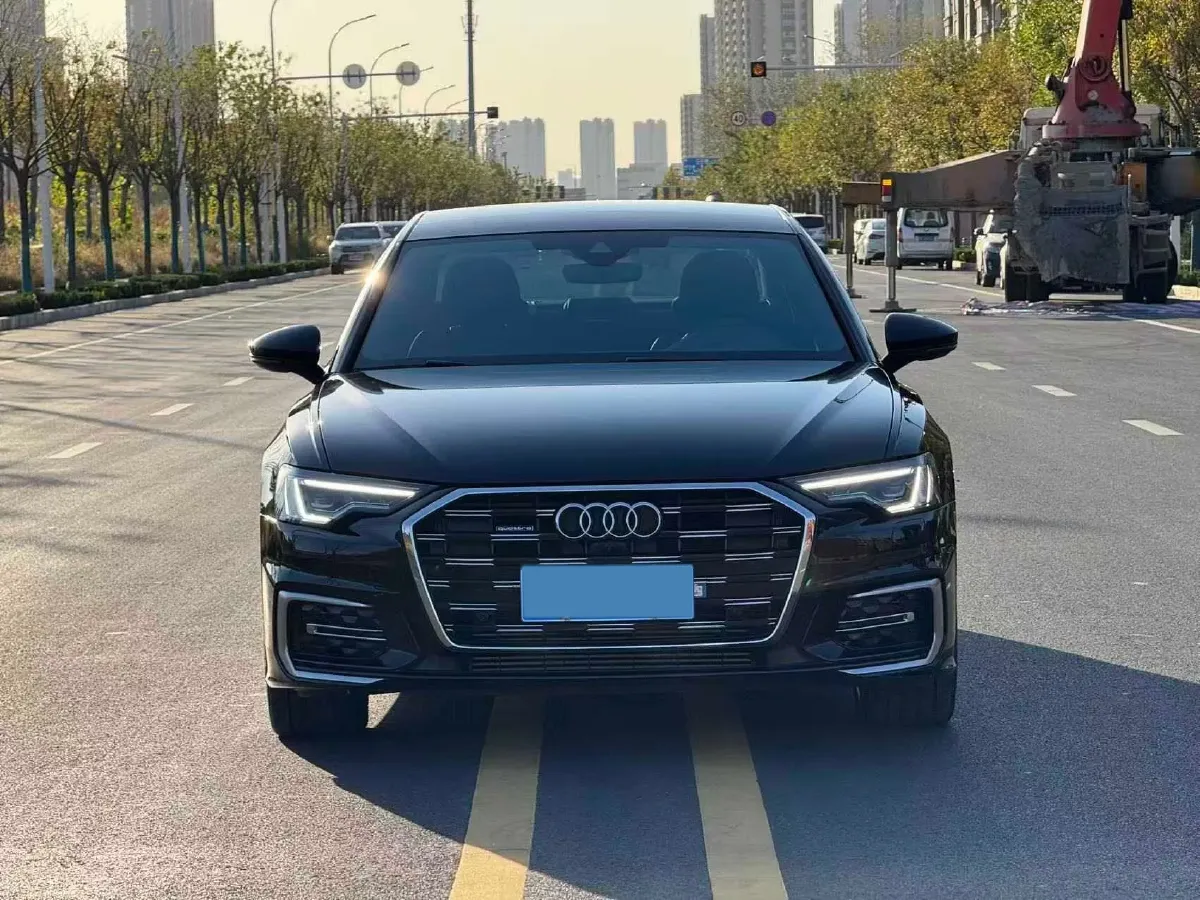 2024 Audi A6L 3.0T 340HP V6 7DCT,autocango,china used car exporter,china ev exporter,chinese used car exporter,chinese used ev exporter