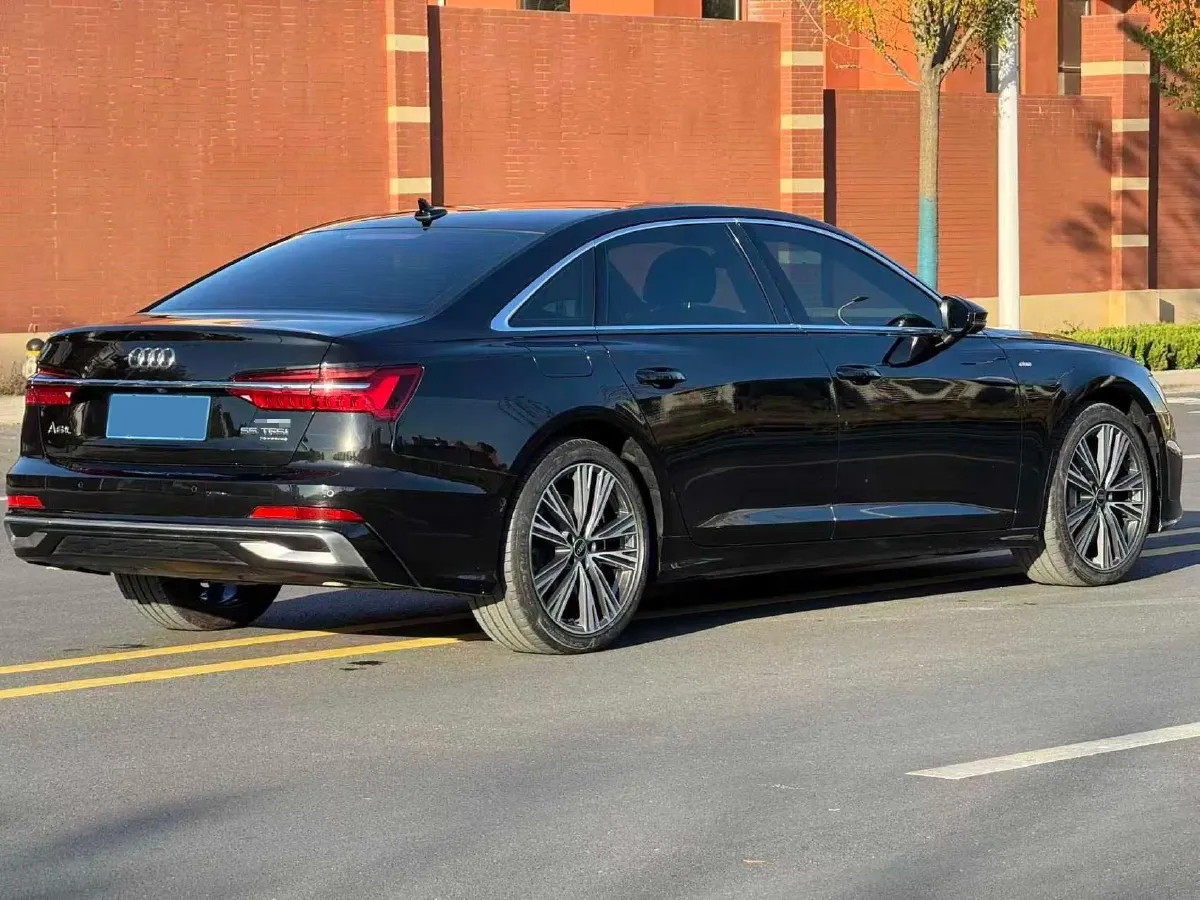 2024 Audi A6L 3.0T 340HP V6 7DCT,autocango,china used car exporter,china ev exporter,chinese used car exporter,chinese used ev exporter
