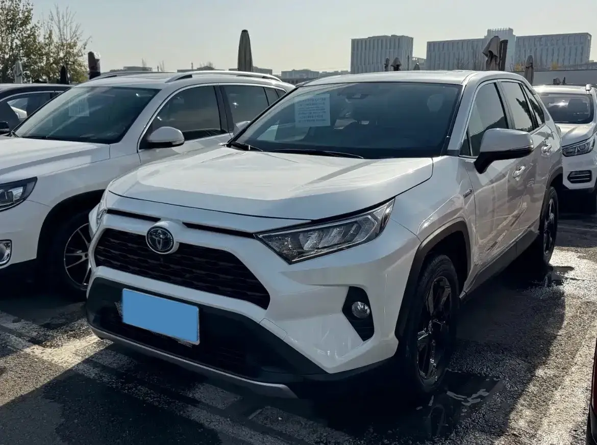 2020 Toyota RAV4 2.5L 178HP L4 E-CVT Hybrid