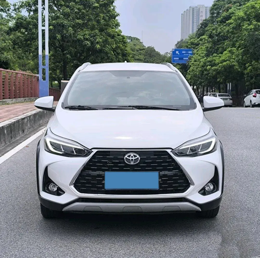 2022 TOYOTA YARIS thumbnail 2