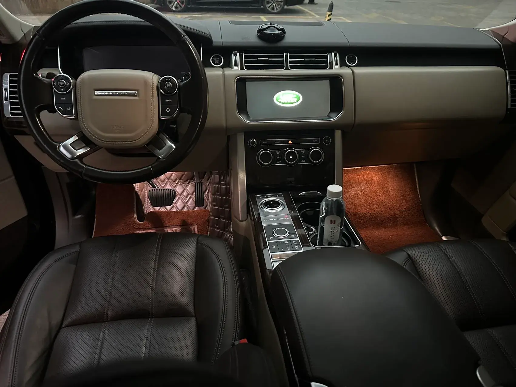 2017 LAND ROVER thumbnail 4