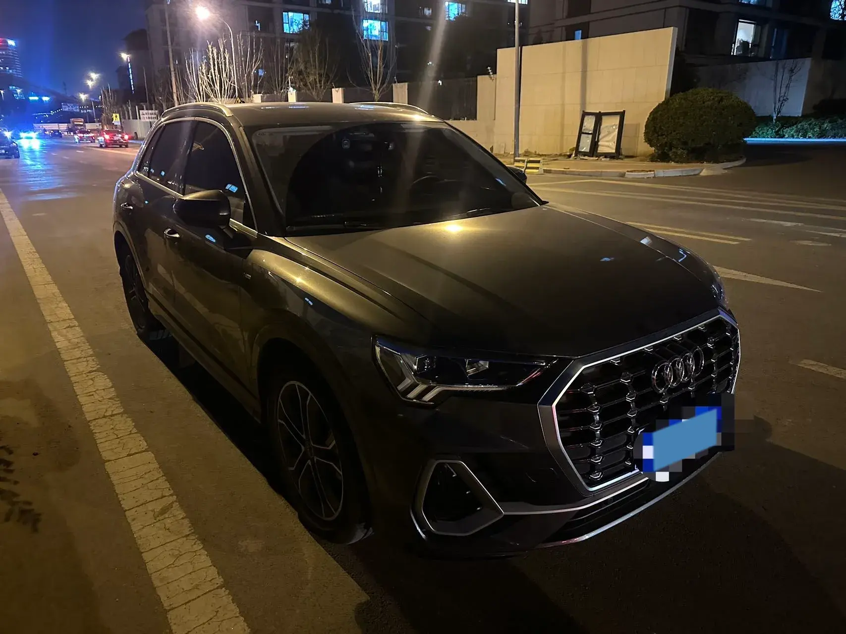 2021 AUDI Q3 thumbnail 3