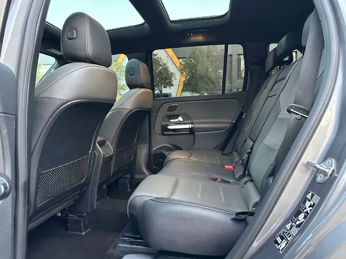 2021 Mercedes-Benz GLB AMG 2.0T 306HP L4 8DCT,autocango,china used car exporter,china ev exporter,chinese used car exporter,chinese used ev exporter