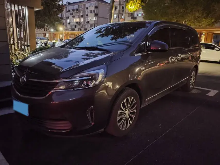 2021 Buick GL8 2.0T 237HP L4 9AT