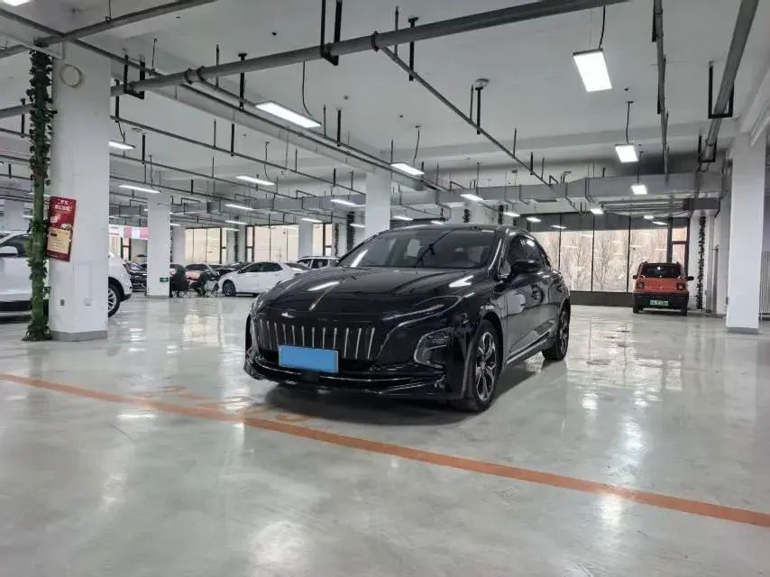 2023 HONGQI E-QM5 view 1