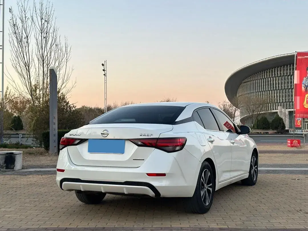 2020 NISSAN SYLPHY thumbnail 4