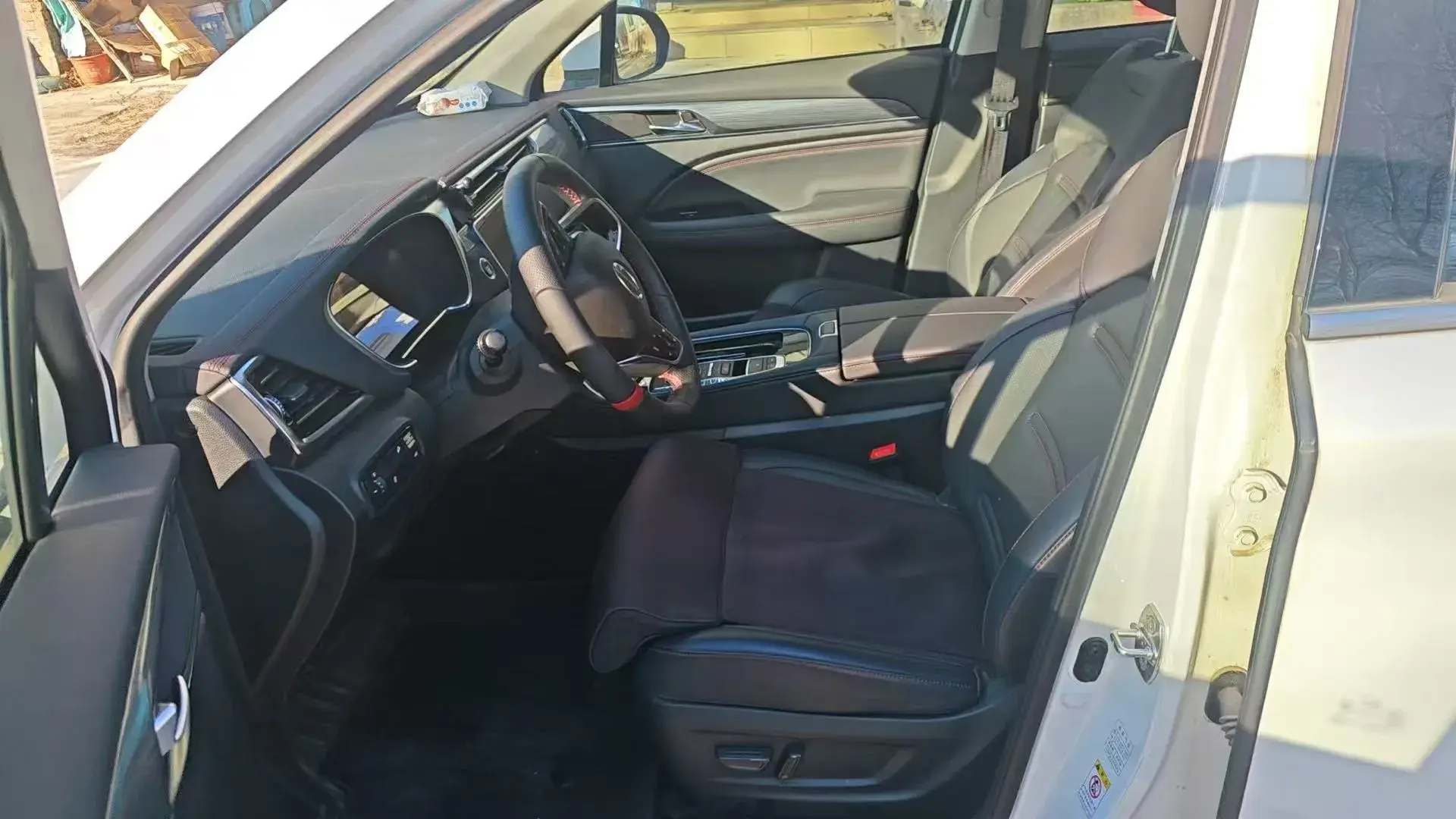 2021 GAC TRUMPCHI thumbnail 3