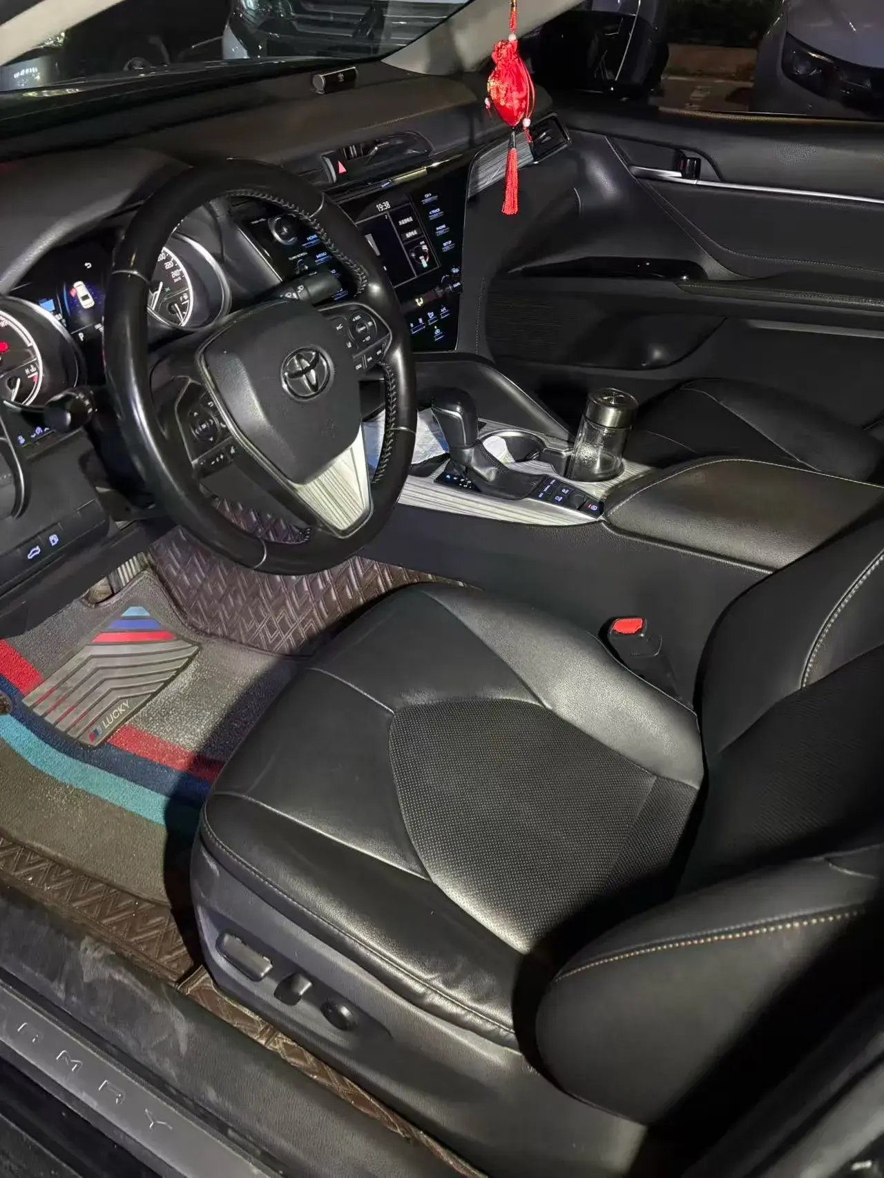 2019 TOYOTA CAMRY thumbnail 3