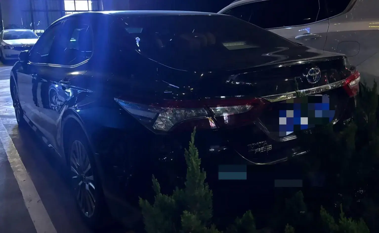 2019 TOYOTA CAMRY thumbnail 4