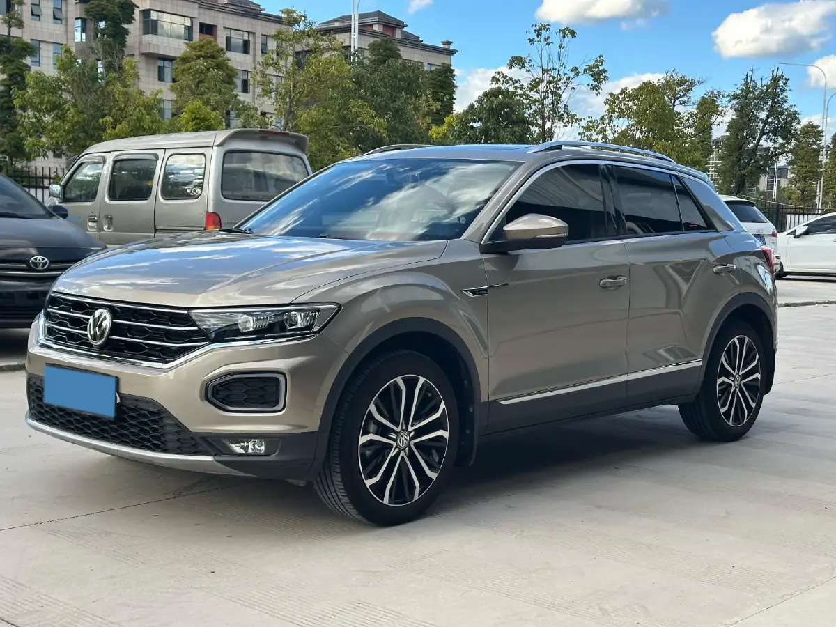 2020 Volkswagen T-Roc 1.4T 150HP L4 7DCT
